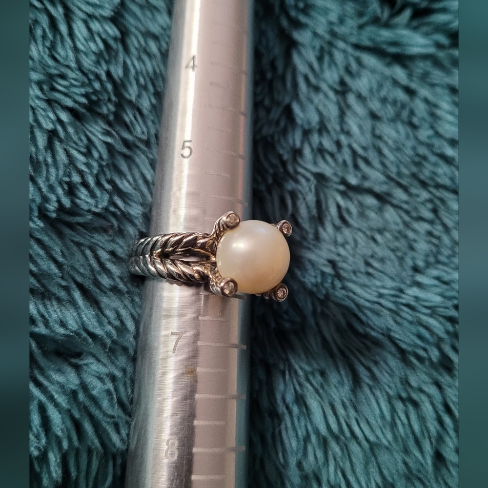 David Yurman Sterling Silver Pearl Ring With Diamonds - Picture 3 of 10